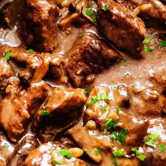 Experience the authentic flavors of Beef Pallipalayam Gravy, featuring succulent beef, aromatic spices, and a unique South Indian blend for a delightful and aromatic culinary adventure